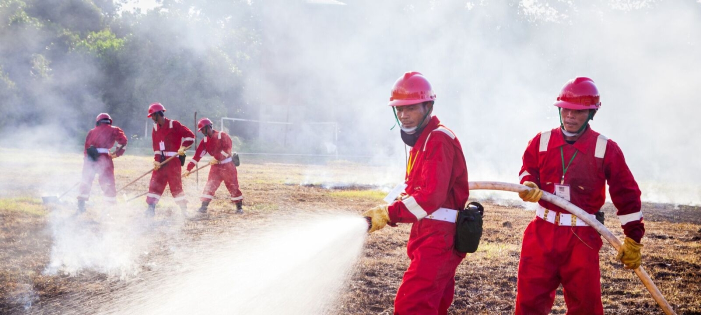 Fighting fires on Indonesia’s peatlands Photo by Andri Tambunan