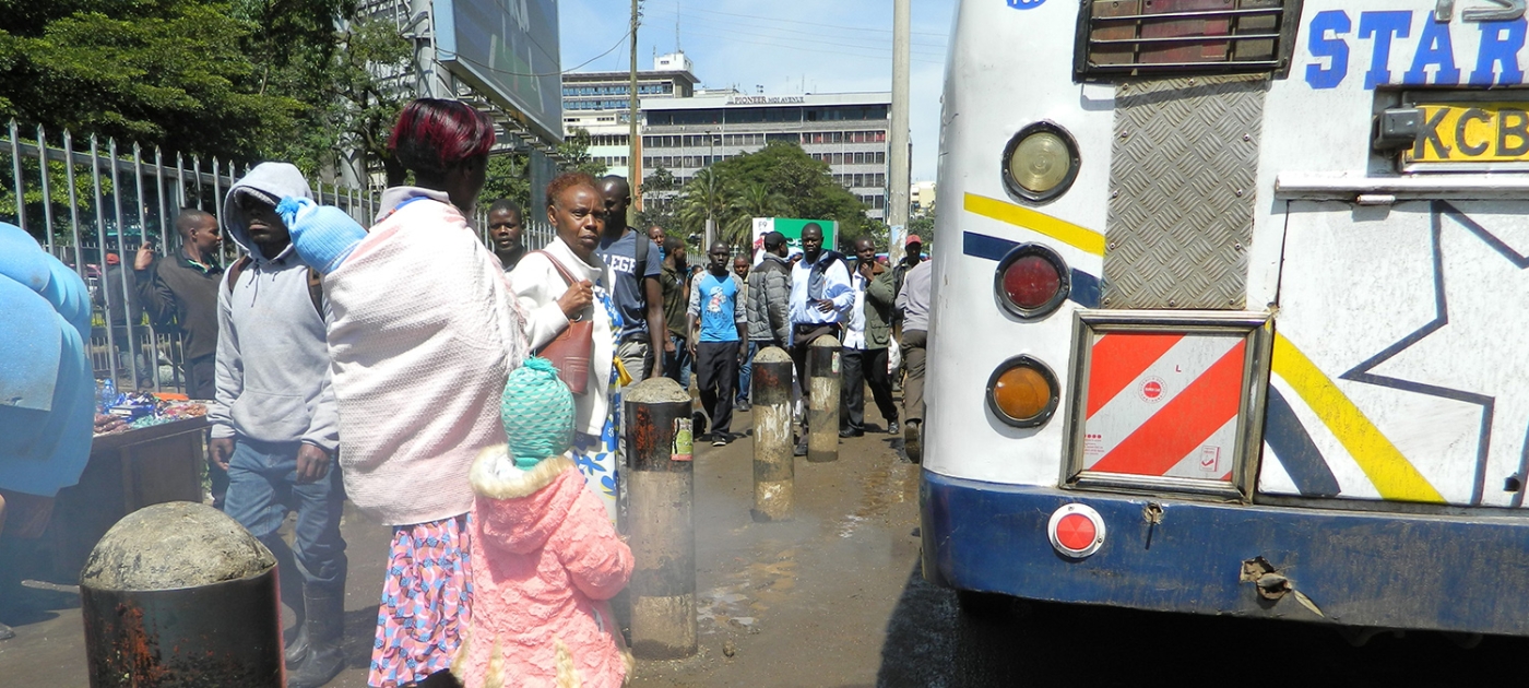 Nairobi matatus’ odd engine idling culture pollutes, harms health Photo by Jack Kavanagh/UN Environment