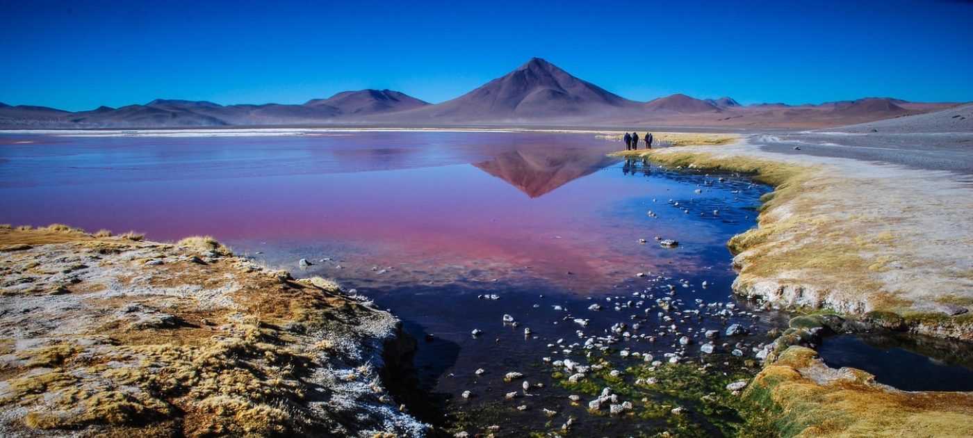 Bolivia takes steps to protect its rich natural landscapes and strengthen environmental practices Photo ©: Unsplash