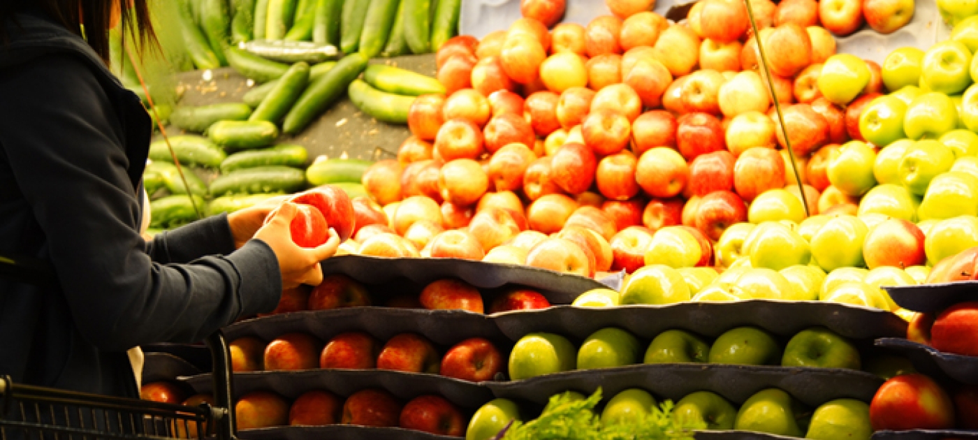 Food waste harms climate, water, land and biodiversity - new FAO report