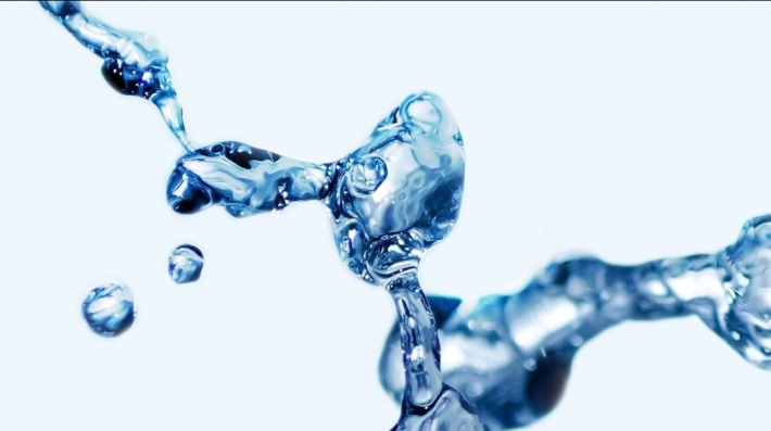 splash of water