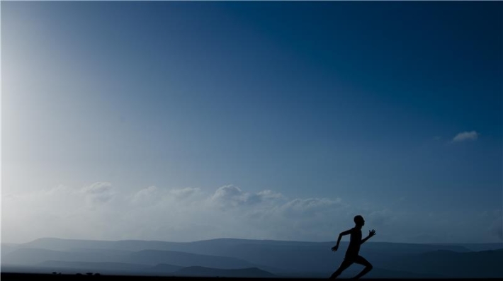 person running and behind clean air