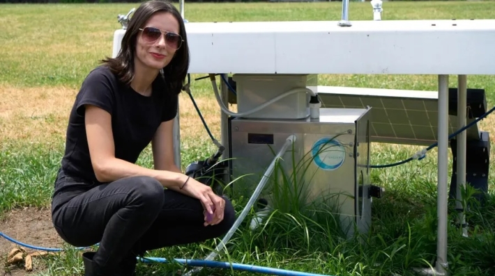 Noemi Florea is the inventor of Cycleau, a compact system that converts greywater into safe drinking water