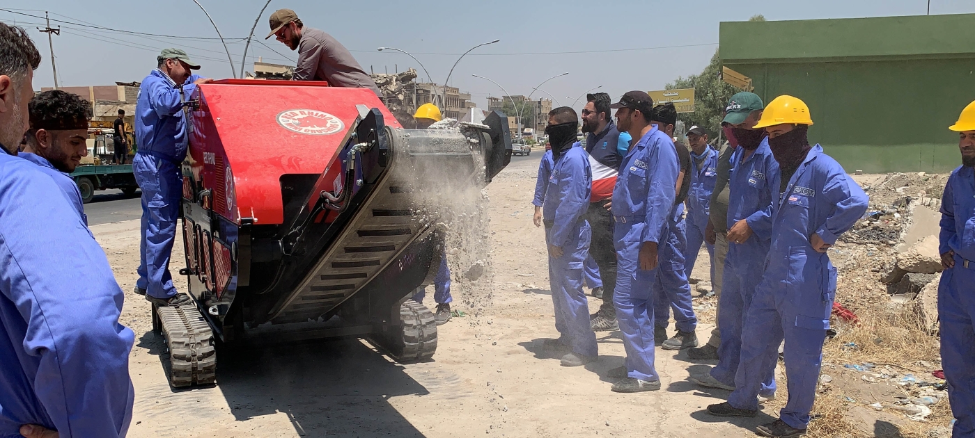As conflict abates, Iraqi villages begin to tackle “huge” problem of rubble Photo by UNEP