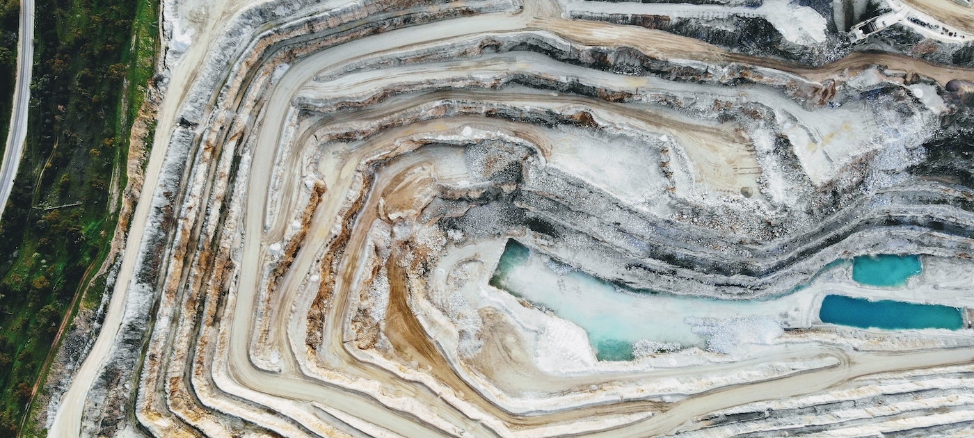 International Resource Panel: a new era of social and economic prosperity Unsplash/Dion Beetson