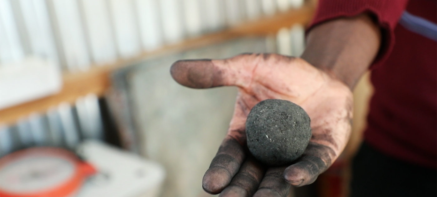 Turning waste into clean fuel in Kenya Photo by UNEP
