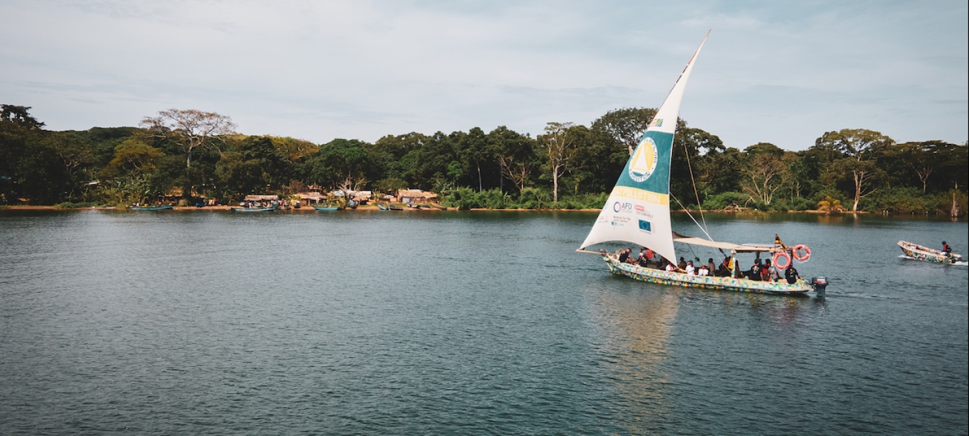 After a month under sail, the Flipflopi ends its voyage on Lake Victoria Umber Studios
