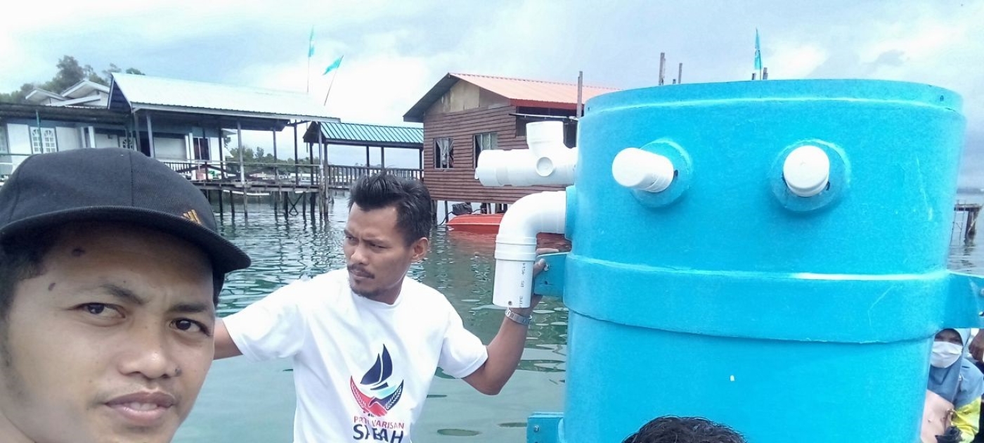 In Sabah’s floating villages, sanitation arrives in portable form Photo: ACT Malaysia