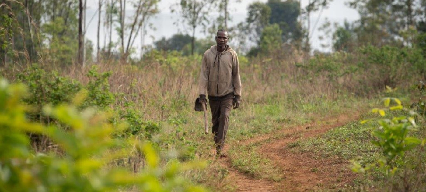 Les pêcheurs et agriculteurs burundais s’adaptent à la crise climatique Photo: UNEP/Lisa Murray