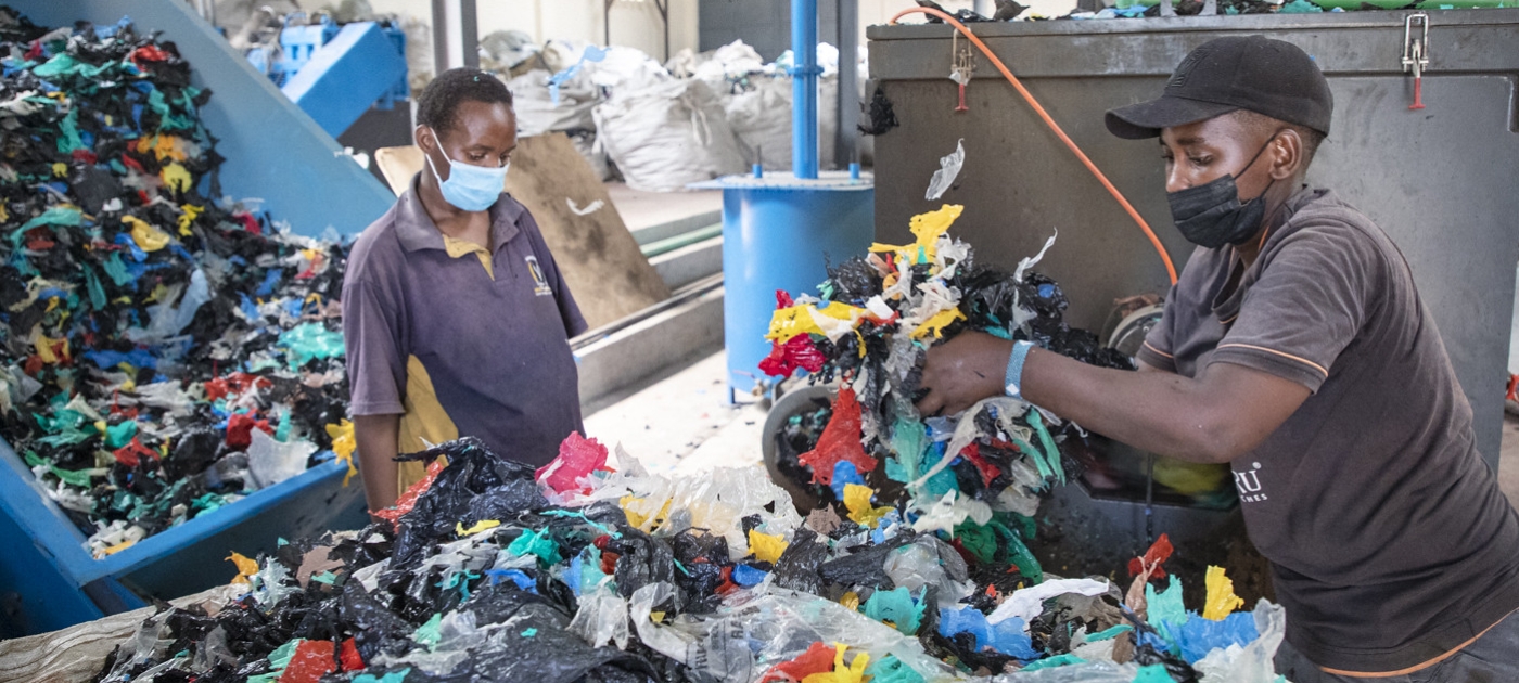 Moving towards the end of plastic pollution Photo credit: UNEP