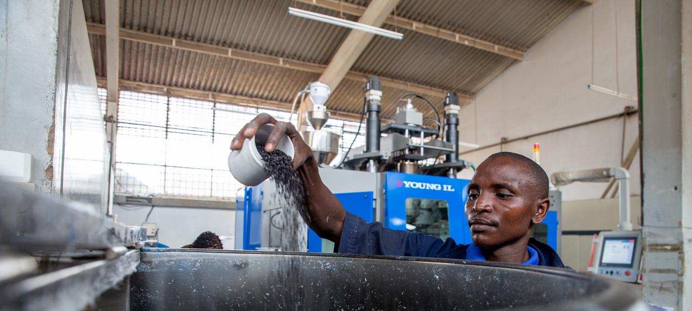 Les États africains ont les moyens et les outils pour bâtir un avenir sans pollution plastique Photo by UNEP/ Miranda Grant