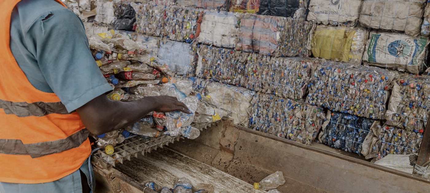 Global efforts show progress on plastic pollution is possible – but world remains off track Ollivier Girard, UNEP