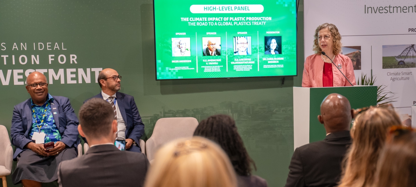 COP28: Plastics are no lifeboat for the fossil fuel industry Photo by UNEP