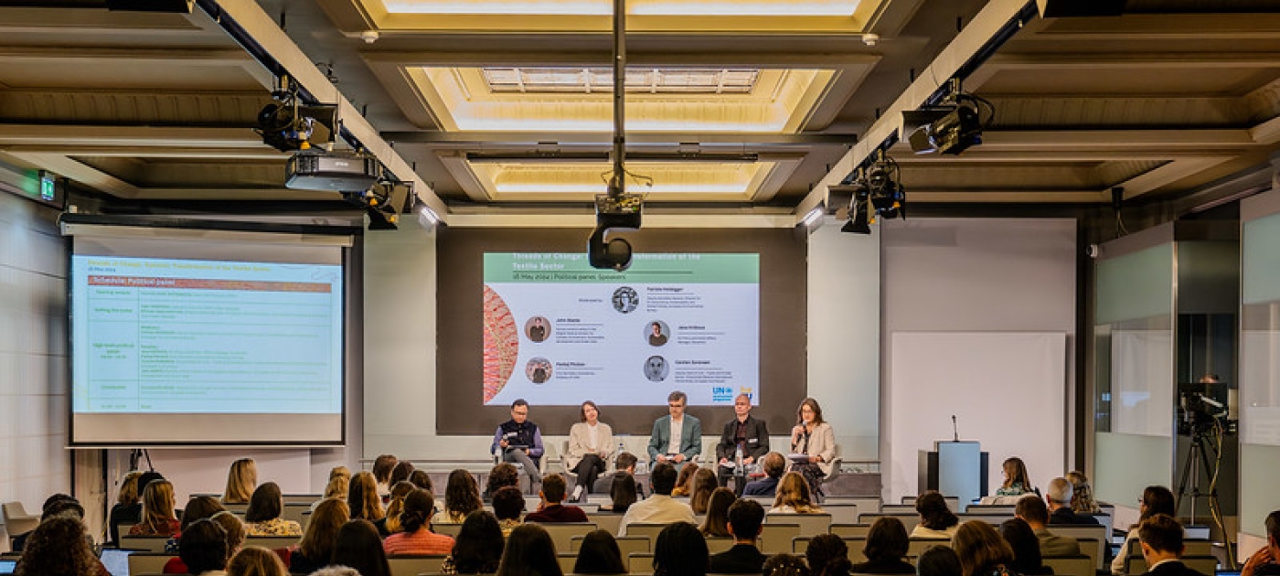 Threads of change: Perspectives on a systemic transformation in the textile sector Belgian Presidency of the Council of the European Union / Julien Nizet