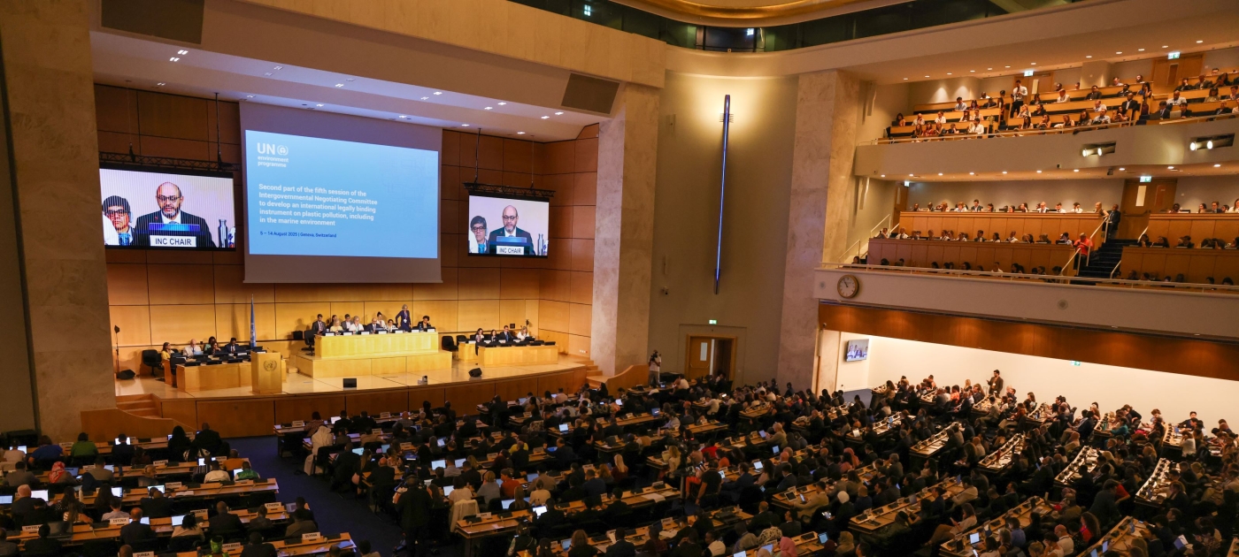 Reaberta em Genebra a quinta sessão de negociações sobre um tratado global contra a poluição por plásticos Photo: UNEP
