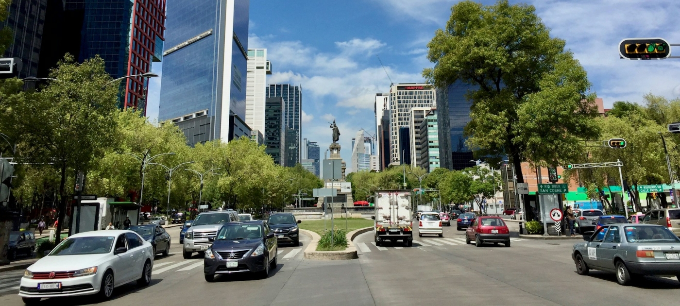 México y el PNUMA suscriben alianza estratégica para acelerar la transición hacia las cero emisiones netas .