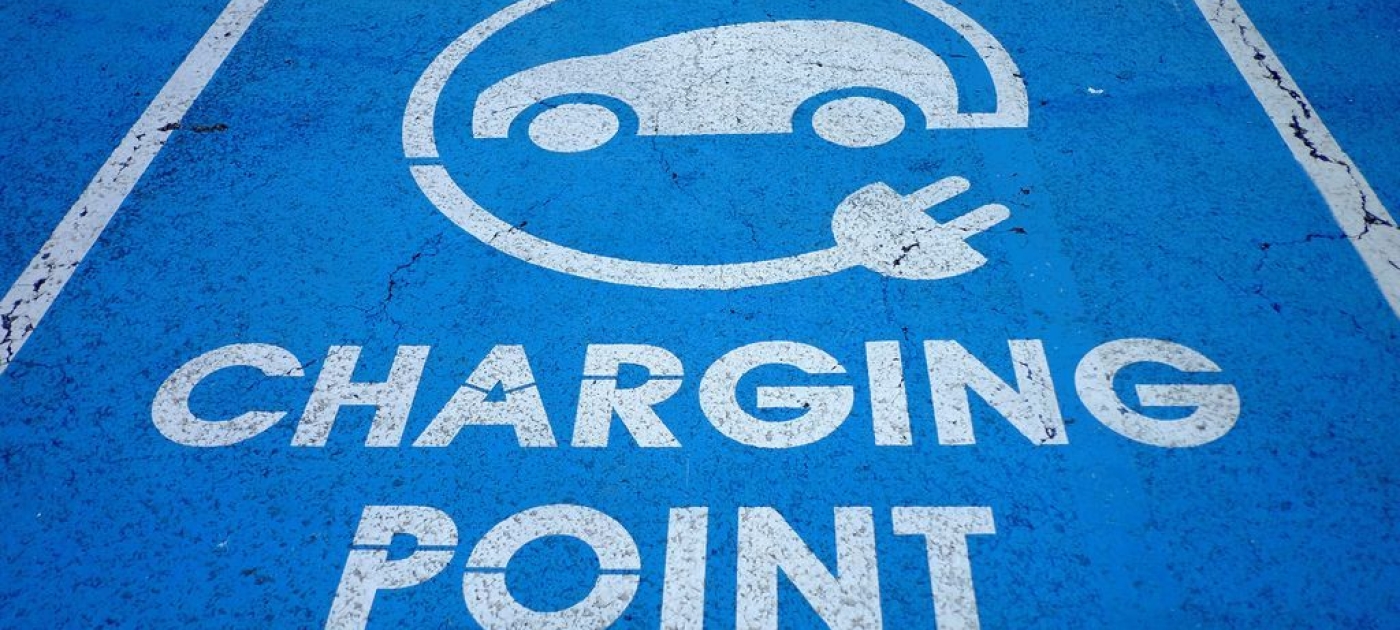 punto de carga vehículo eléctrico
