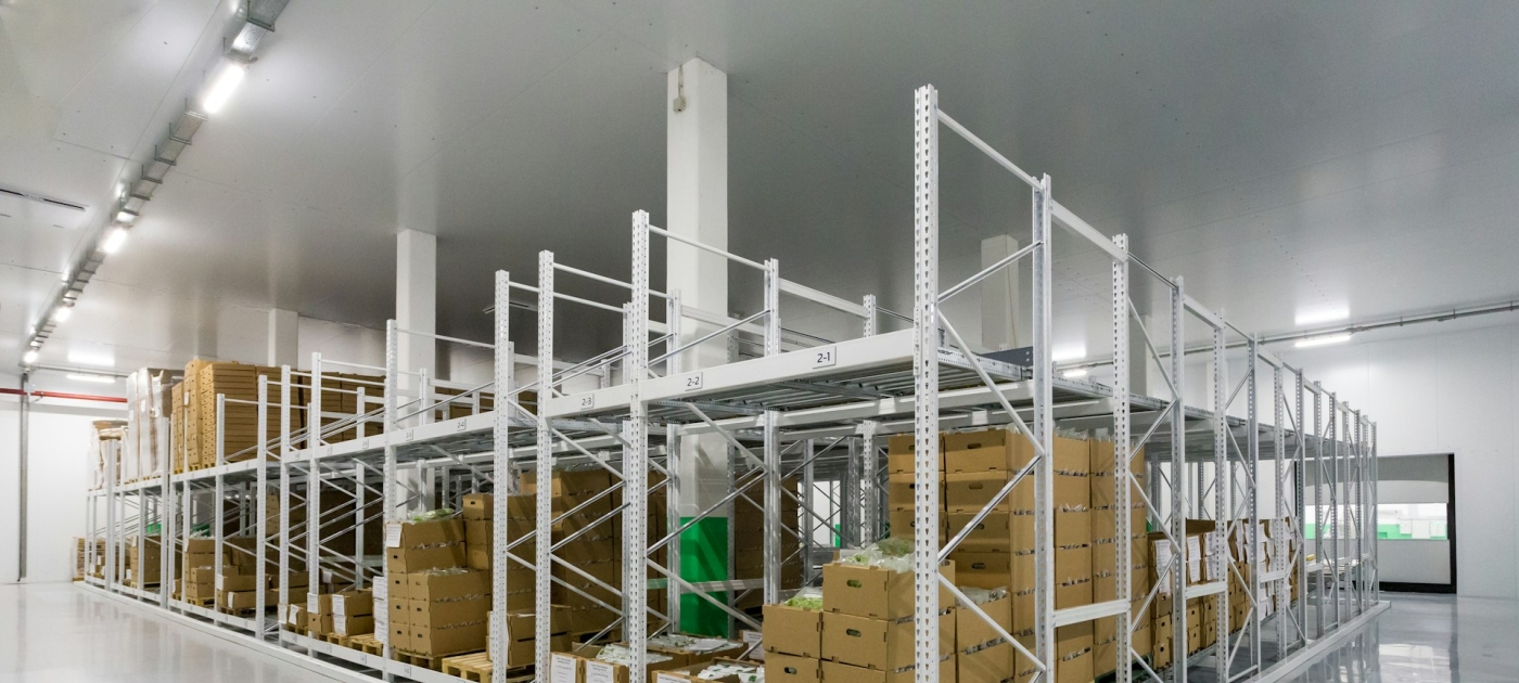 General view of an industrial warehouse