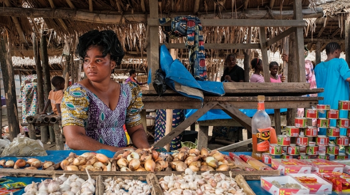 Lady at market stall 