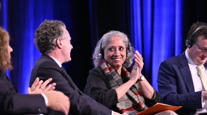 Ligia Noronha in a panel discussion at the Buildings and Climate Global Forum in Paris