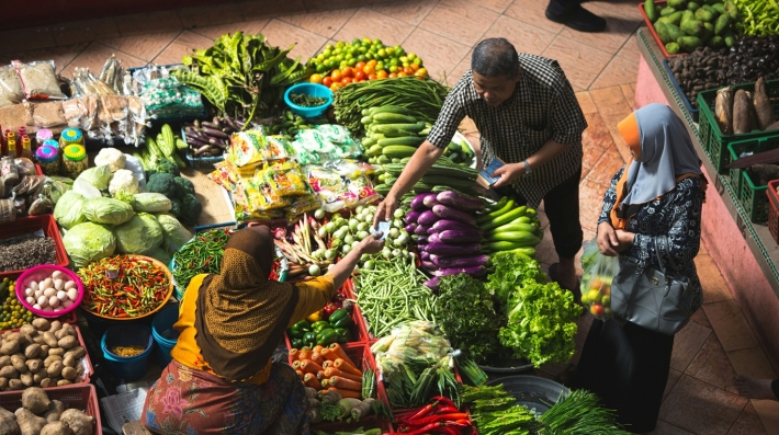 Food and vegetable market