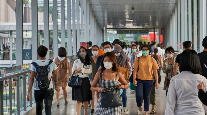 Wearing face masks during pandemic becomes daily standard