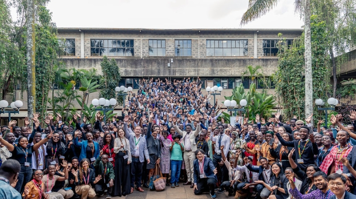 Group pictures of delegates from first day of the youth environment assembly